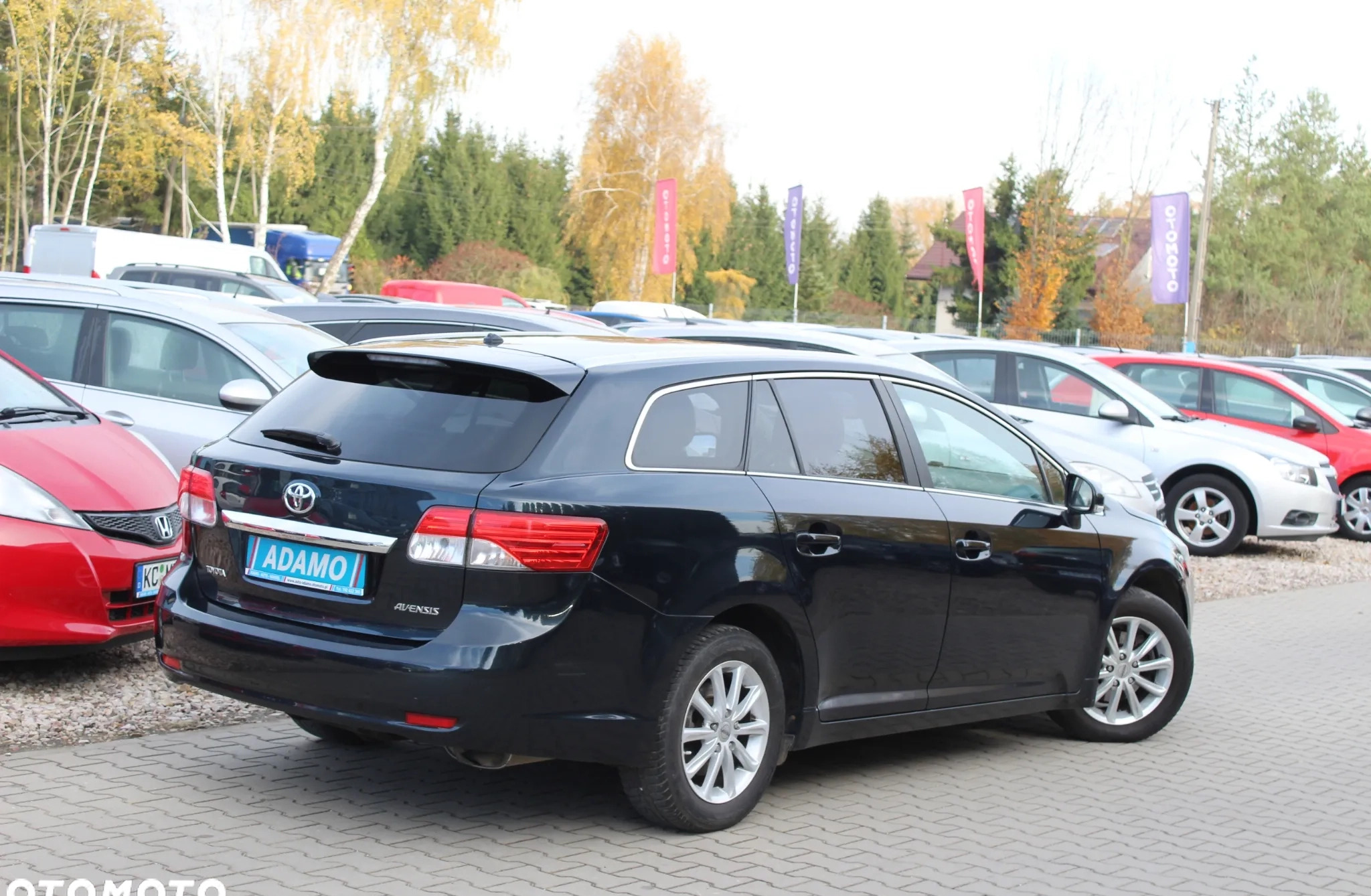 Toyota Avensis cena 49900 przebieg: 217500, rok produkcji 2015 z Skawina małe 407